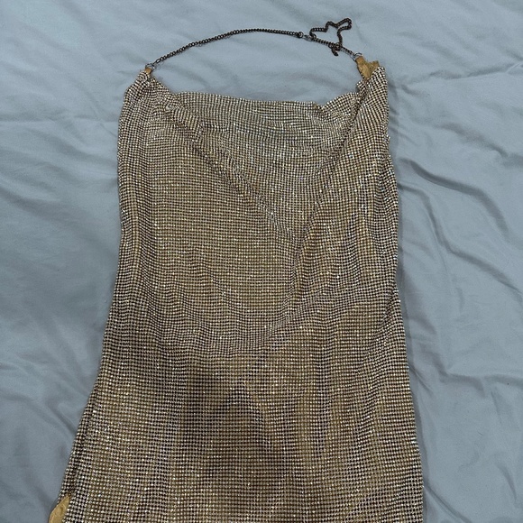 CHAIN MAIL GOLD PARTY DRESS - Picture 3 of 4